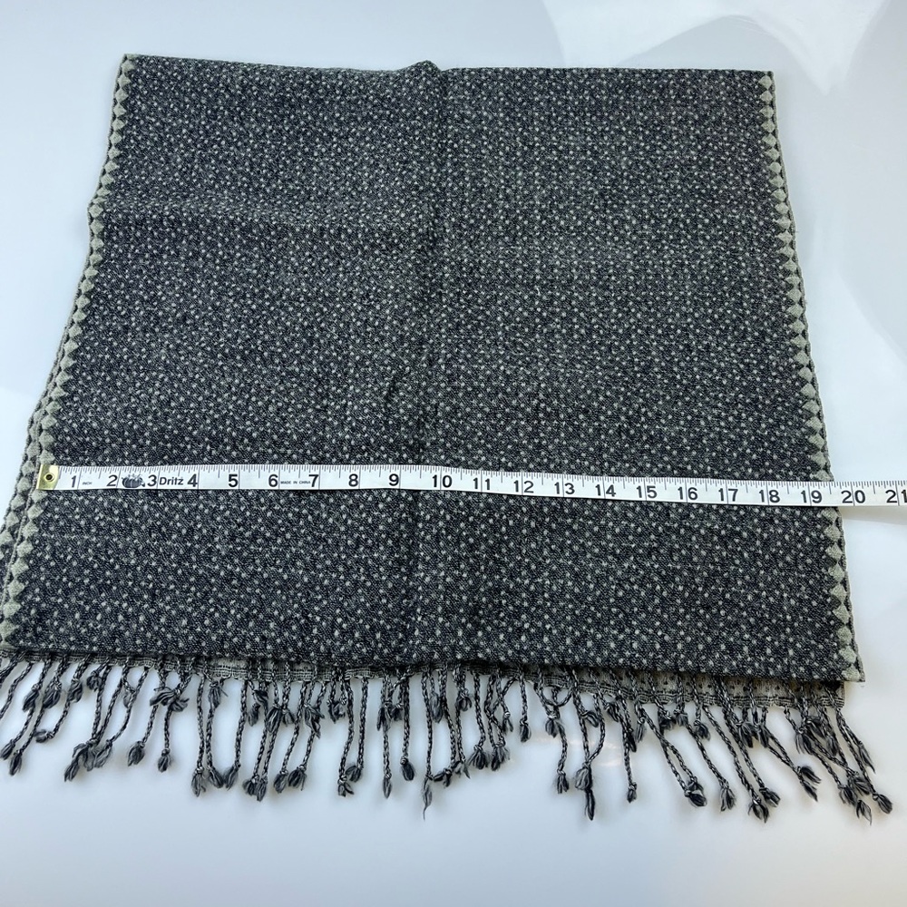 Sfera Warm Knit Shawl N245-36 - Picture 6 of 6